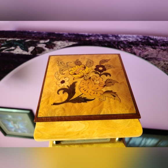 🎼Music Box Made in Italy🇮🇹 - Picture 1 of 5